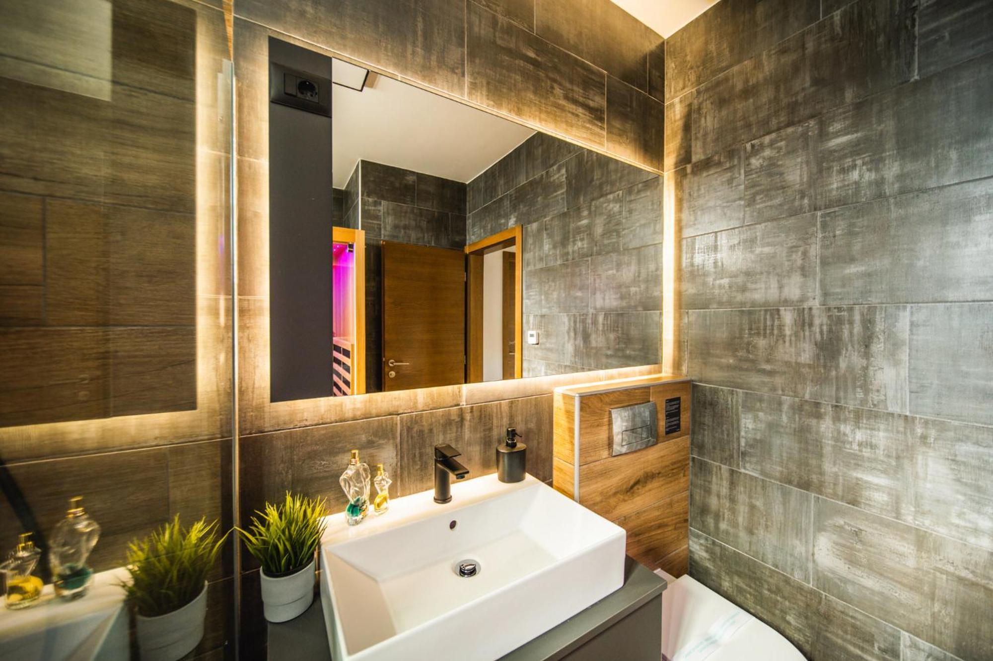 K Relax Place, Varazdinske Toplice, Modern Home With Sauna, Jacuzzi, Wifi المظهر الخارجي الصورة